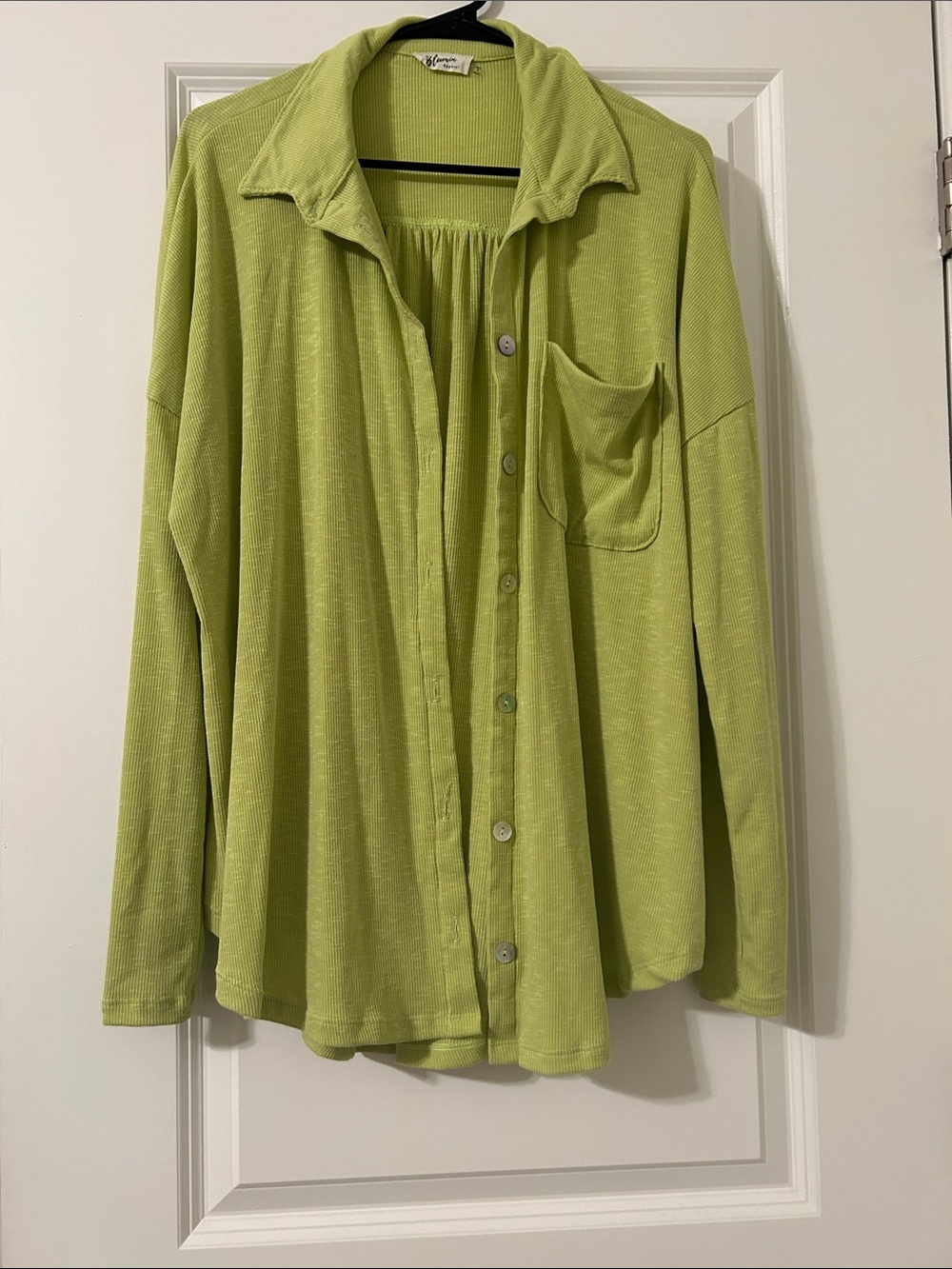 Casual Lime Green Button-Down Shirt - Unbranded